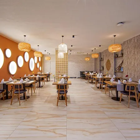Hotel Aletris Deluxe &